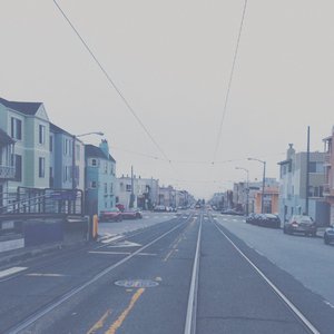 白峰美羽演检察官的背景故事
